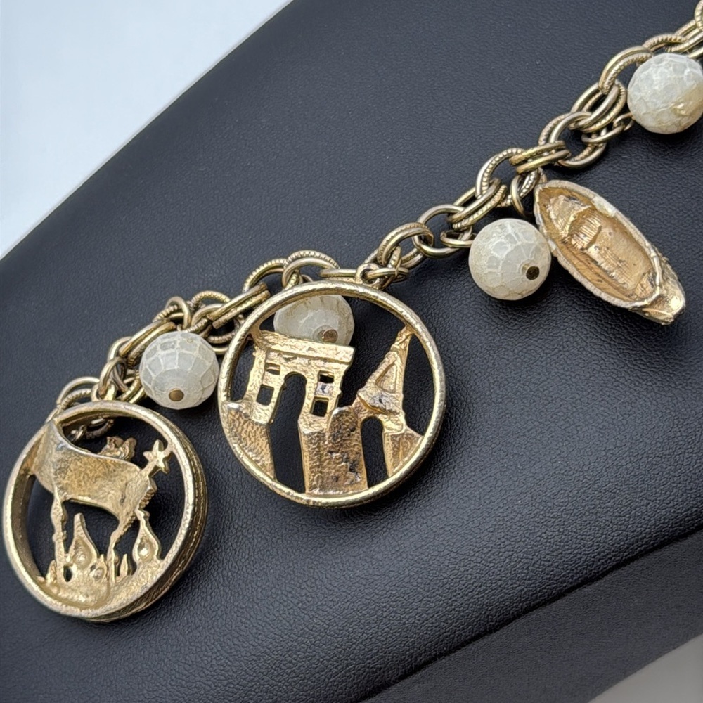 Vintage gold tone statement charm bracelet travel Europe France Eiffel Tower - Picture 6 of 9